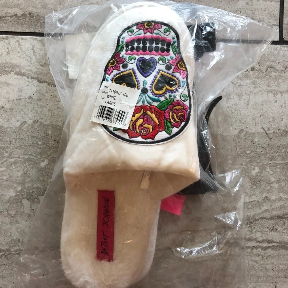 Betsy Johnson calavera “sugar skull” slippers - Picture 5 of 7